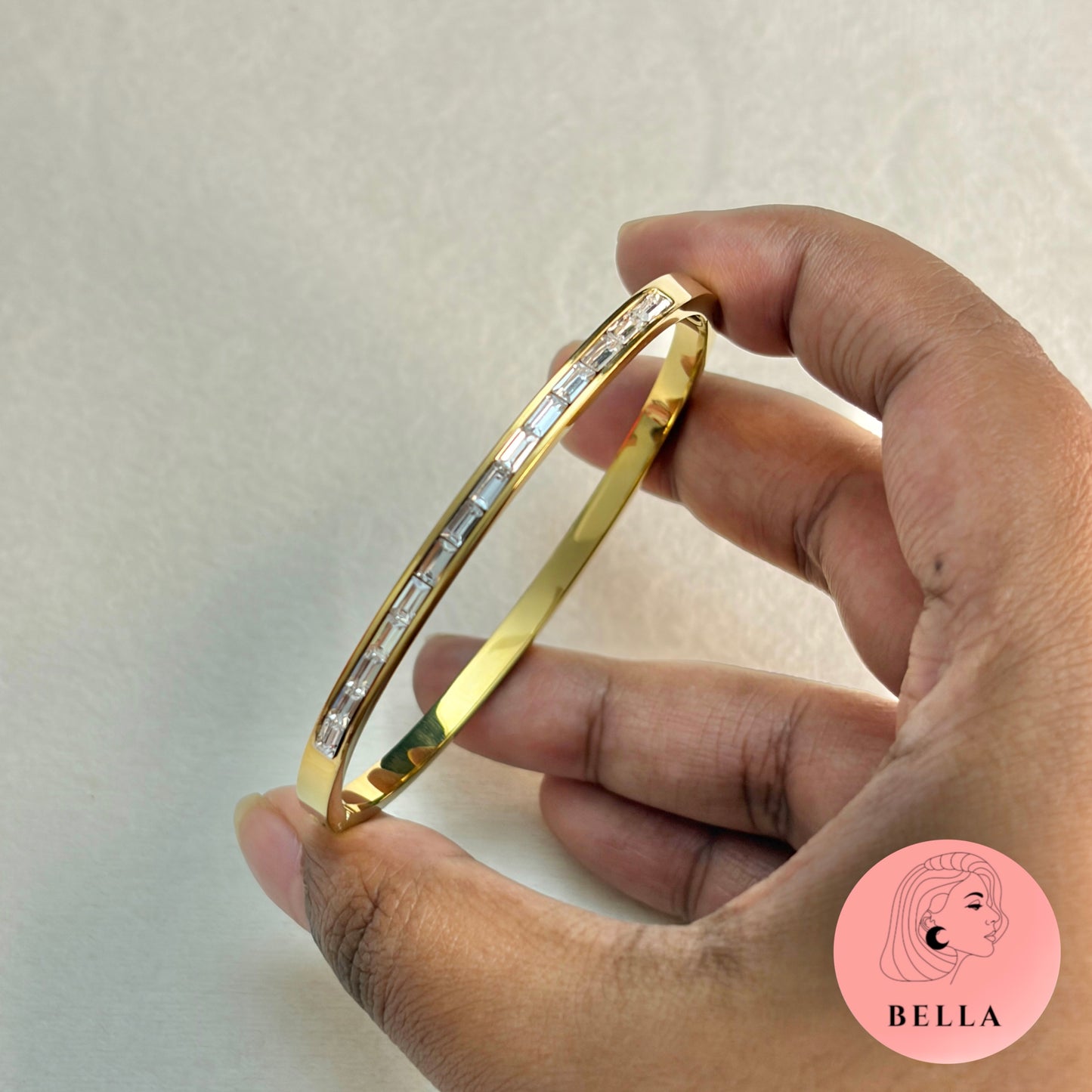 Elegant Stone Cuff bracelet