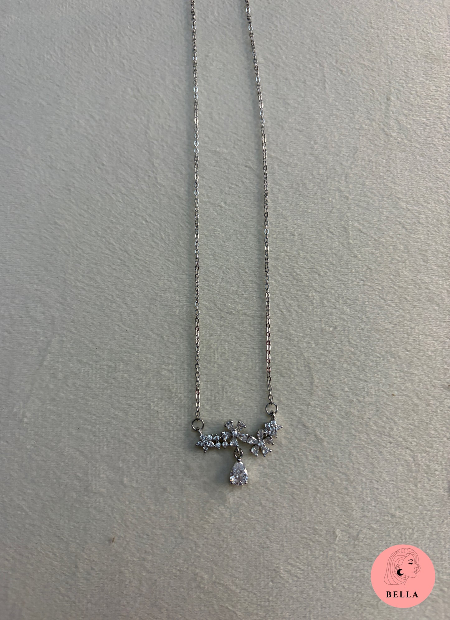 Silver Floral Elegant Necklace