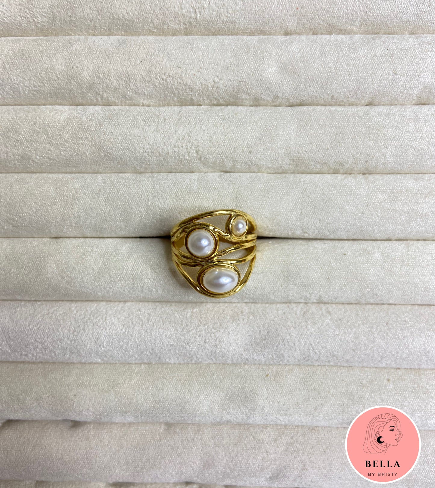 Tri- Pearl Ring