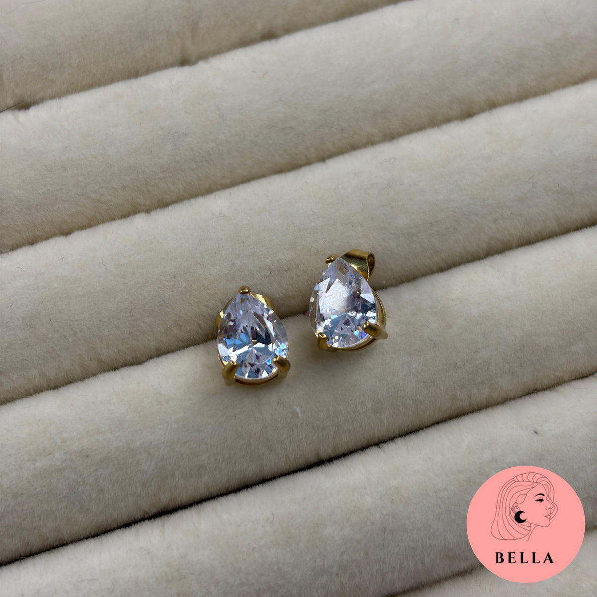 Tear Small Stud Earrings