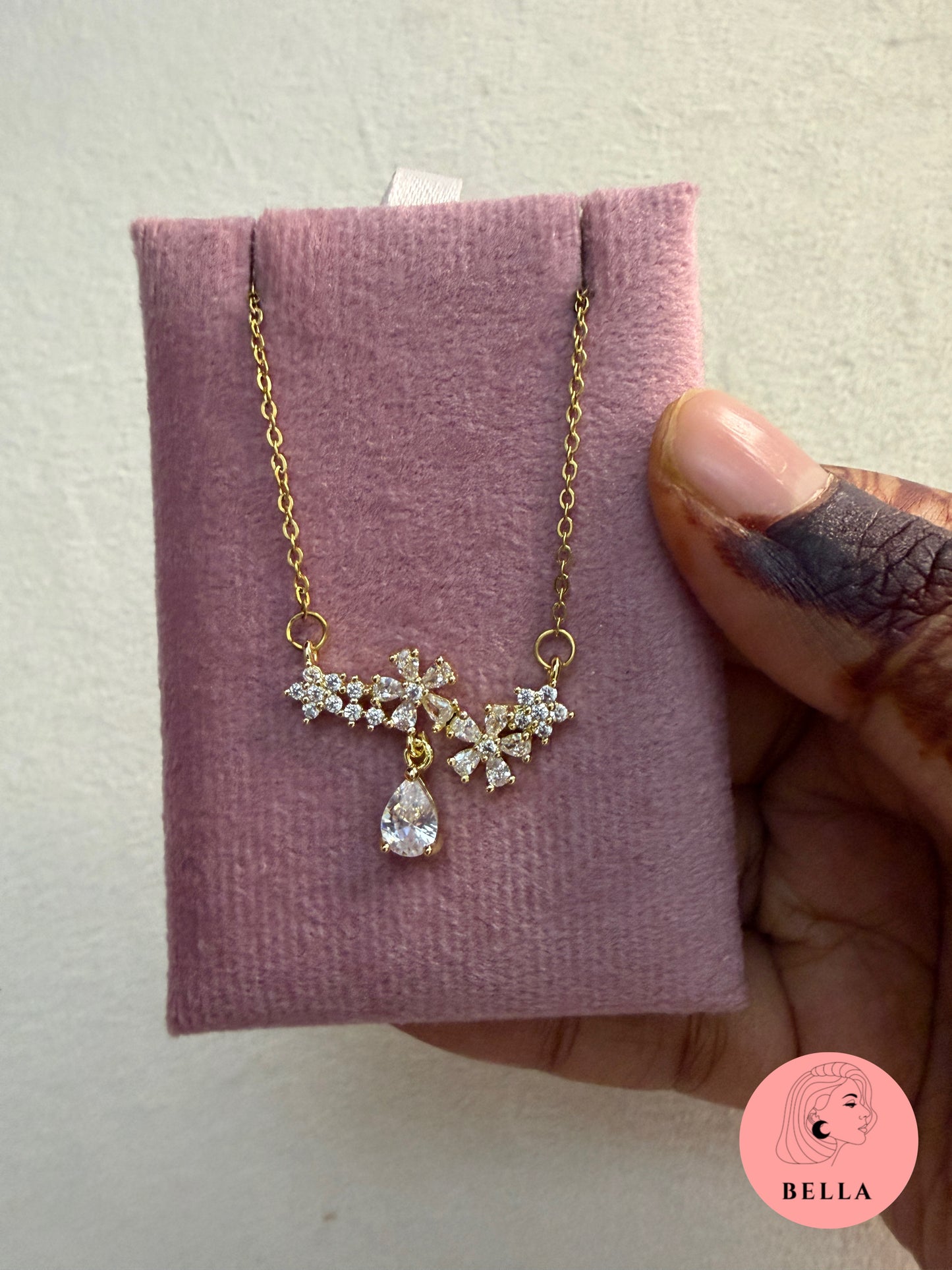 Flower Elegant Necklace