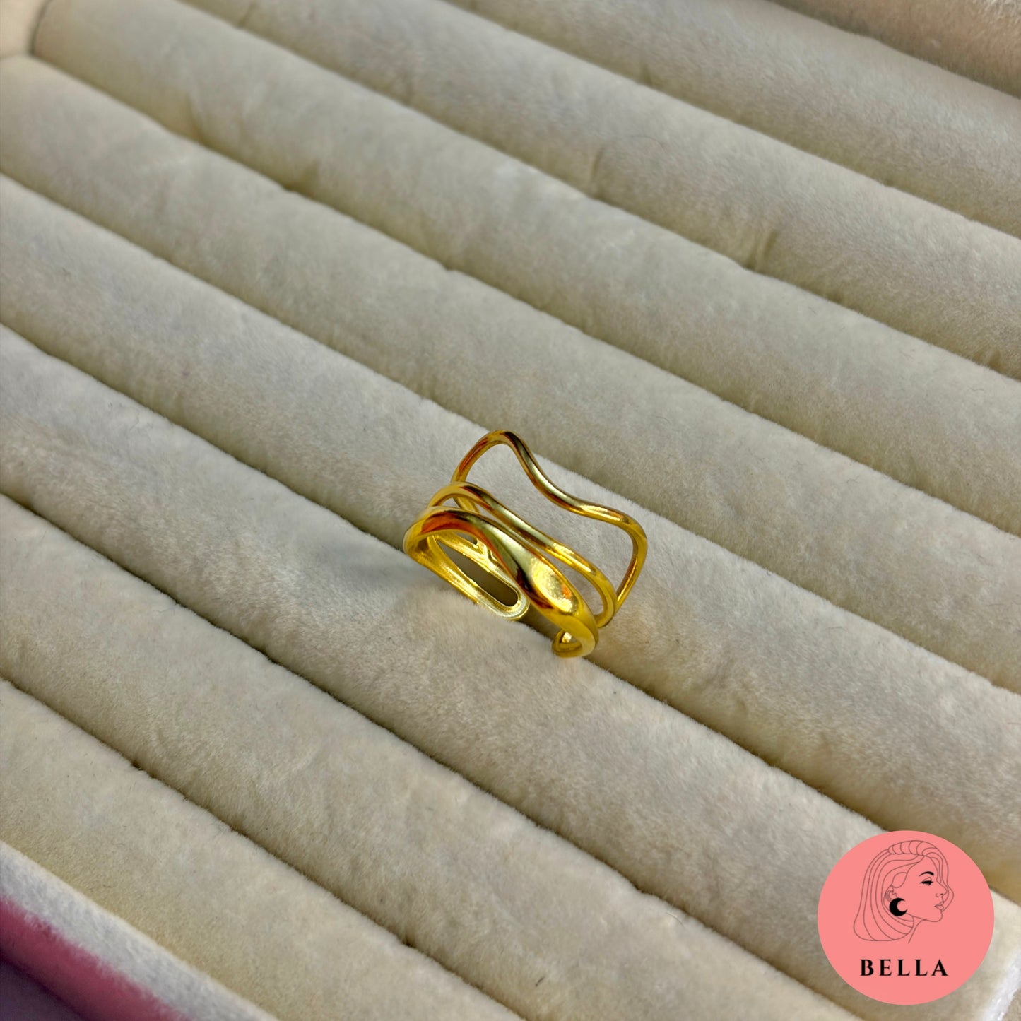 Luna Wave Ring