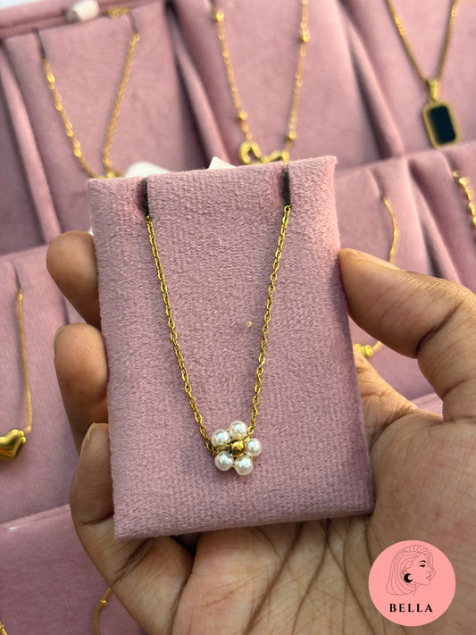 Pearl Flower Necklace