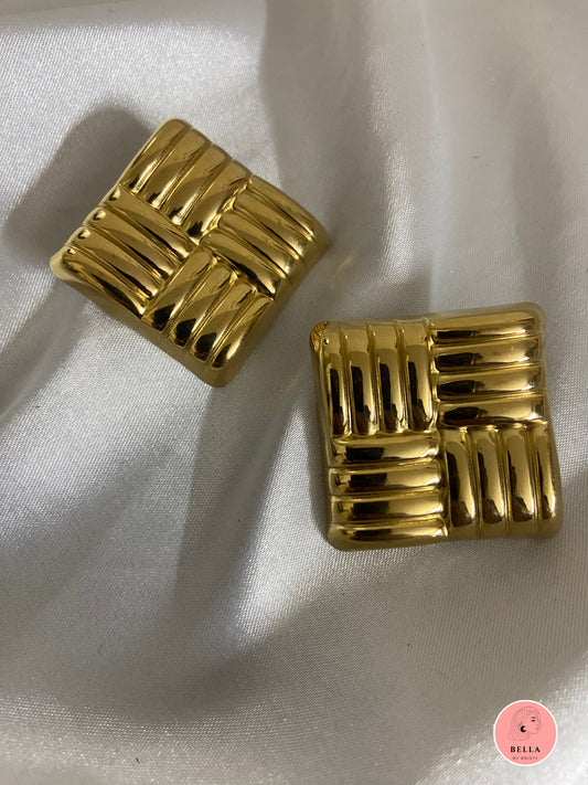 Kiara Studs