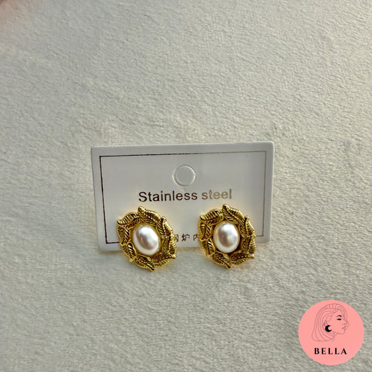 Pearl Small Stud Earrings