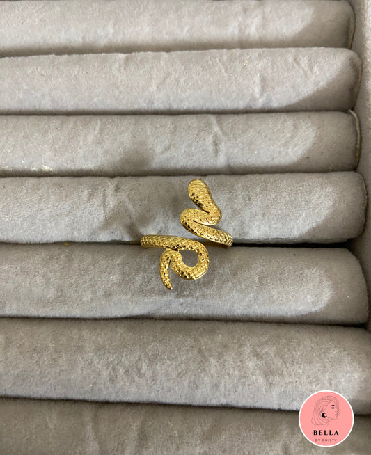 Big Snake Ring