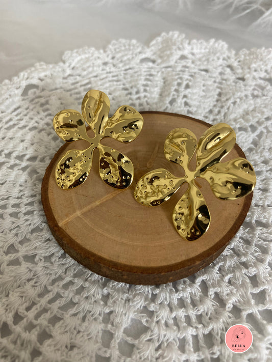 Big Flower Studs