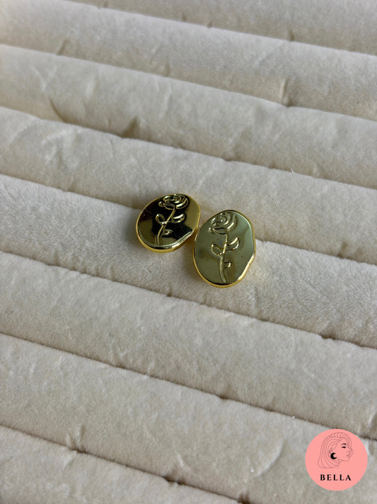 Rose studs small