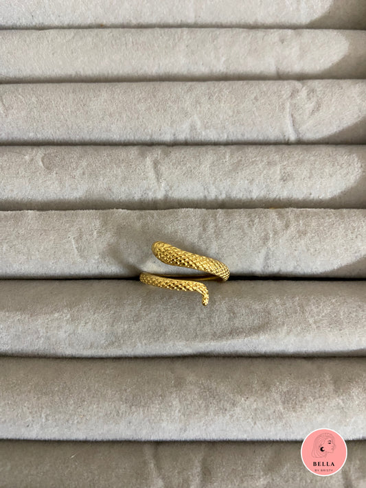 Snaky Ring