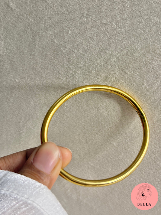 Plain Cuff Bracelet 1.0