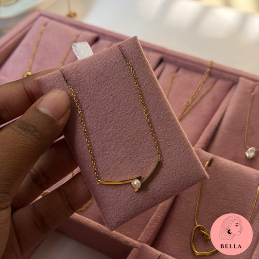 Pearl Line Necklace