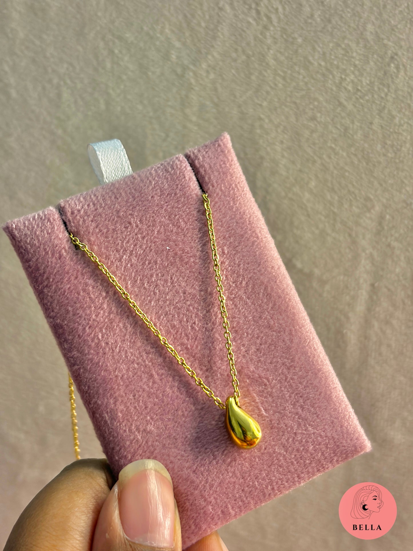 Teardrop Necklace
