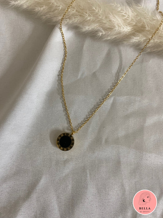 Double Sided Black Round Necklace