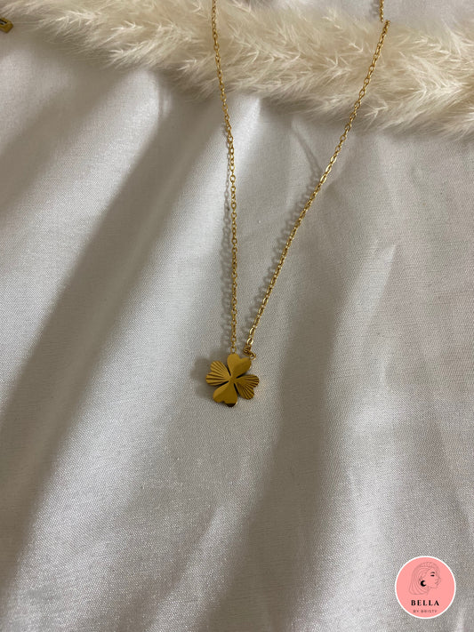 Clover Necklace
