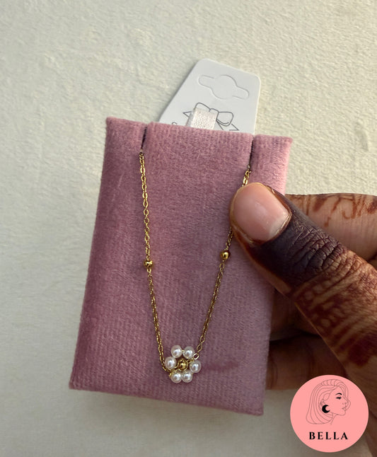 Pearl Flower Necklace