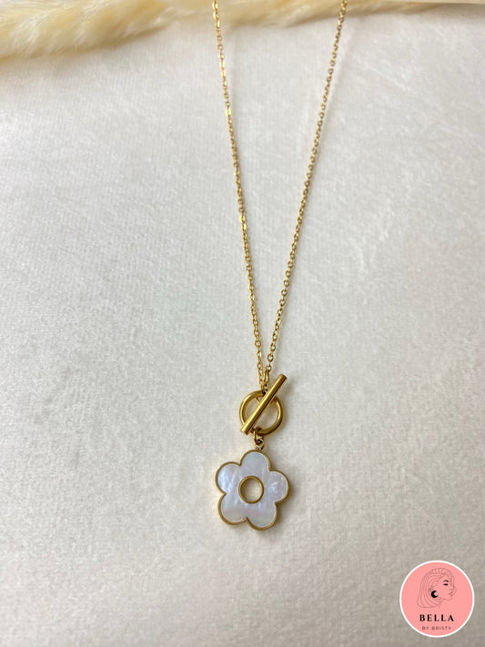White Flower Necklace
